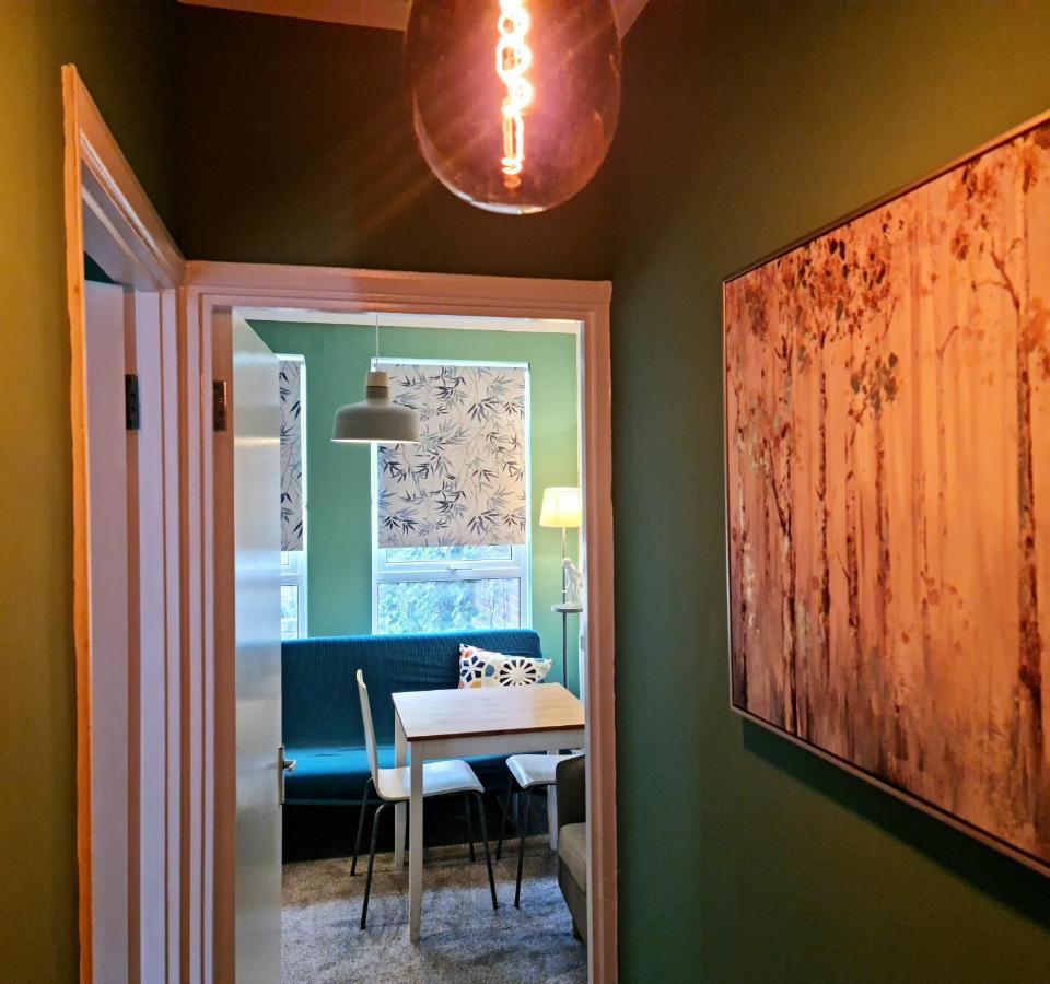 לונדון Elegant 1-Bedroom Apartment In Camden Town מראה חיצוני תמונה
