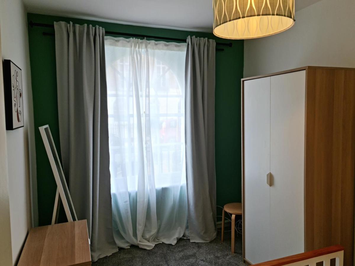 לונדון Elegant 1-Bedroom Apartment In Camden Town מראה חיצוני תמונה